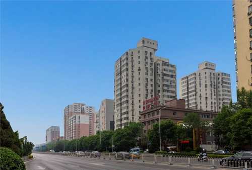 深圳龙岗网站建设公司需关注区域技术支撑与内容适配